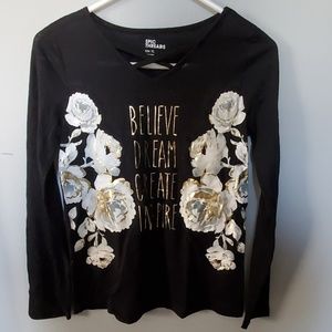 Long, black sleeve shirt with design